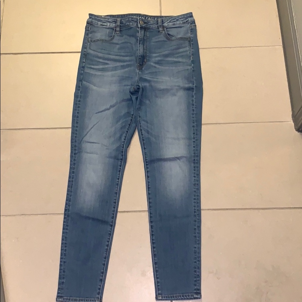 American Eagle High Rise Jeans